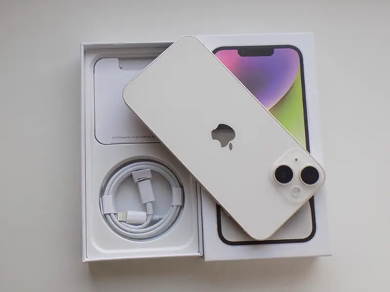iPhone 14 128GB Bílá
